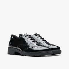 Loxham Brogue Youth Black Patent | Clarks online - Kids