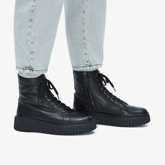 Torhill Rise Ankle Boot Black Leather | Clarks outlet - Women