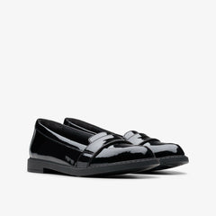 Scala Loafer Kid Black Patent | Clarks online - Kids