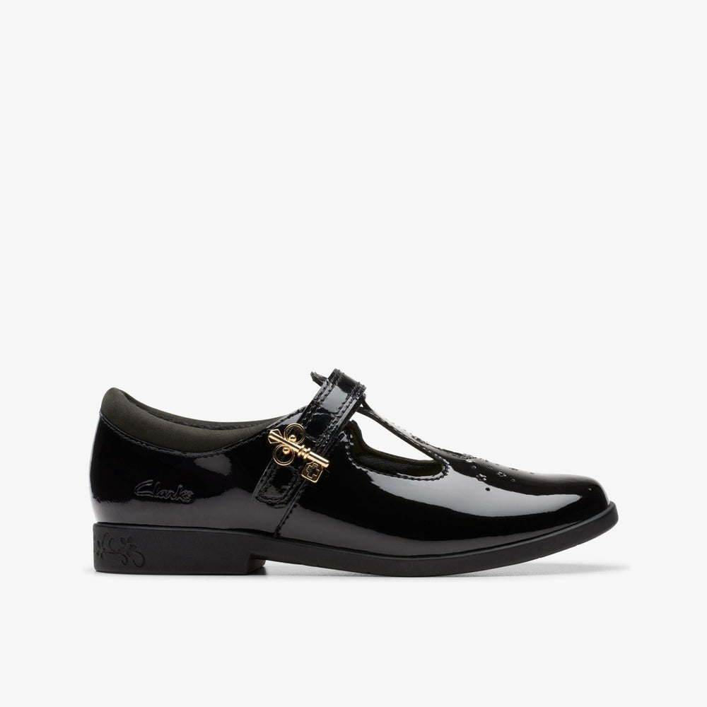 Lock Shine Kid Black Patent | Clarks online - Kids