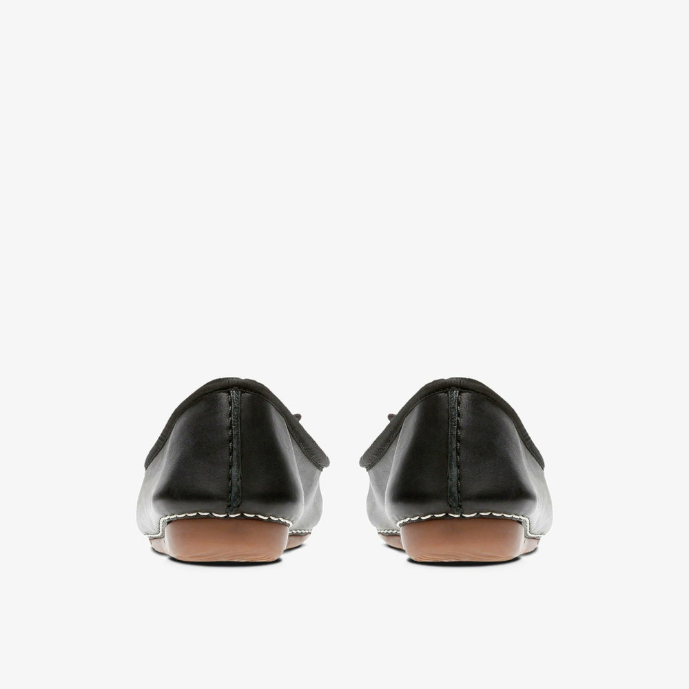 Freckle Ice Black Leather | Clarks discount - Women