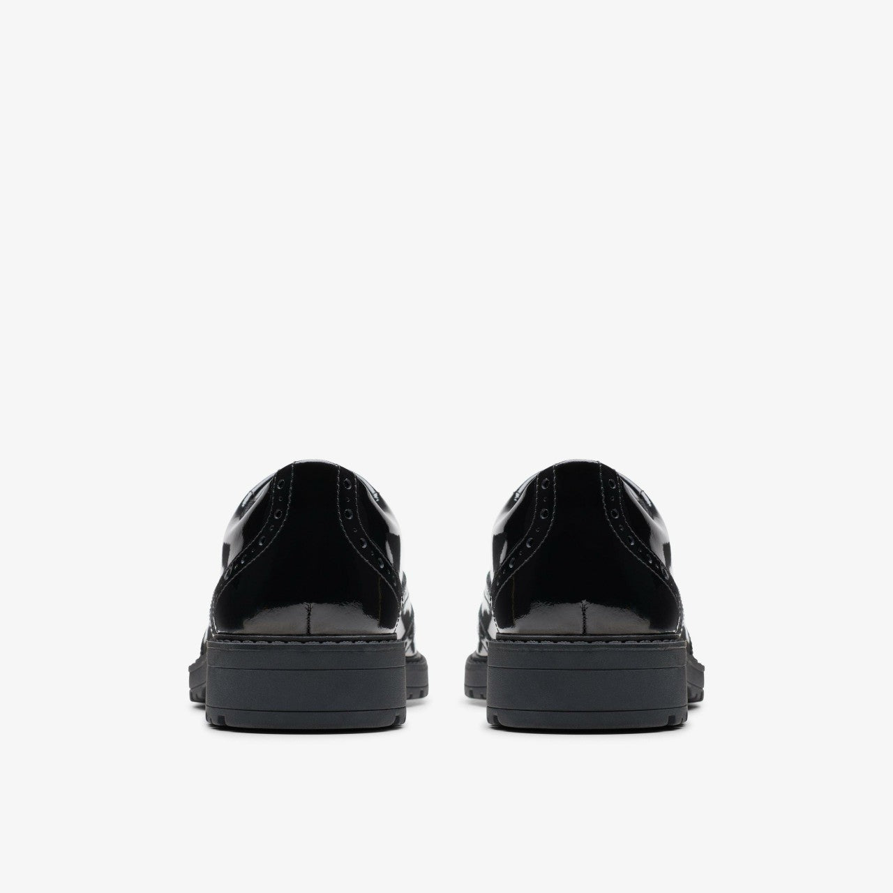 Loxham Brogue Youth Black Patent | Clarks online - Kids