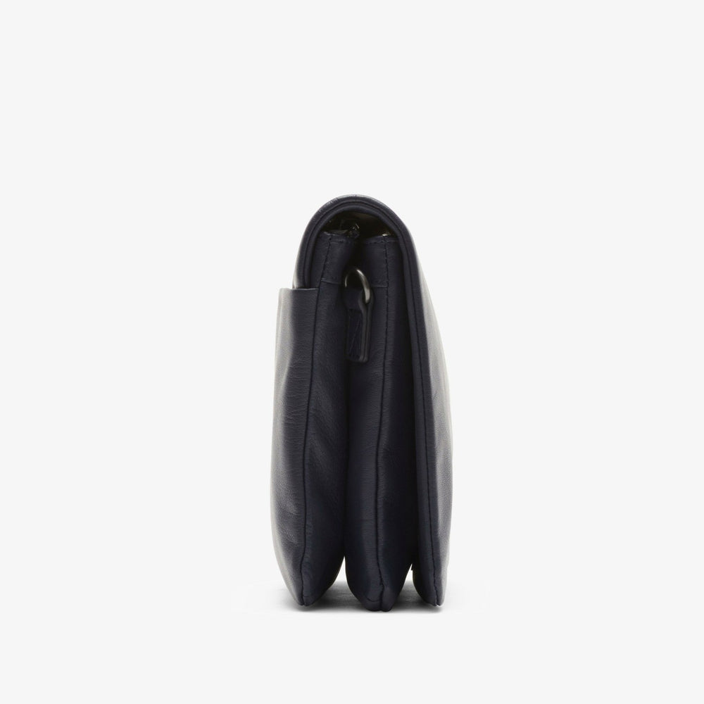 Treen Medium Navy Leather | Clarks outlet - Women