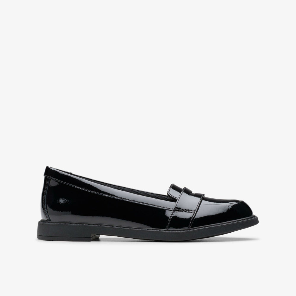 Scala Loafer Kid Black Patent | Clarks online - Kids