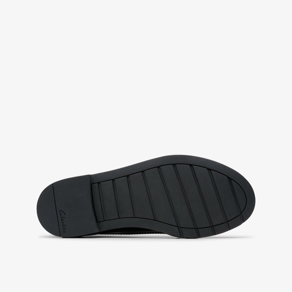 Scala Loafer Kid Black Patent | Clarks online - Kids