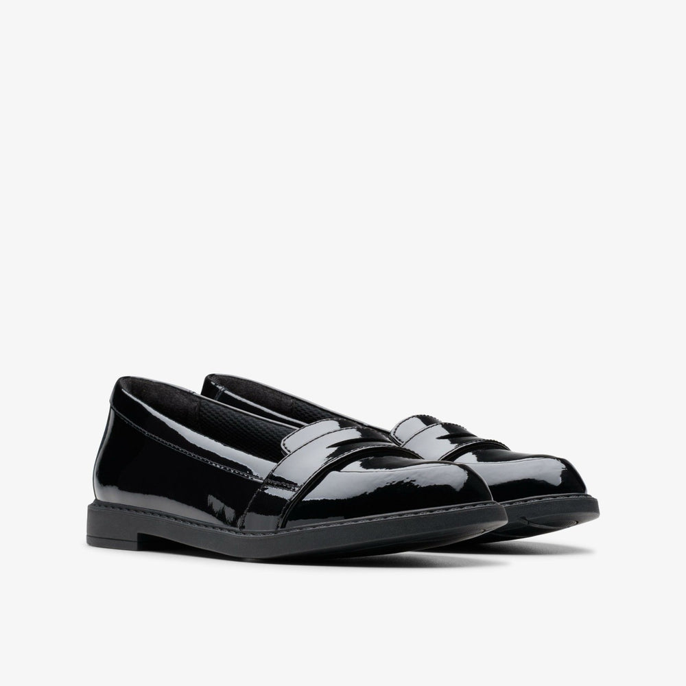 Scala Loafer Kid Black Patent | Clarks online - Kids
