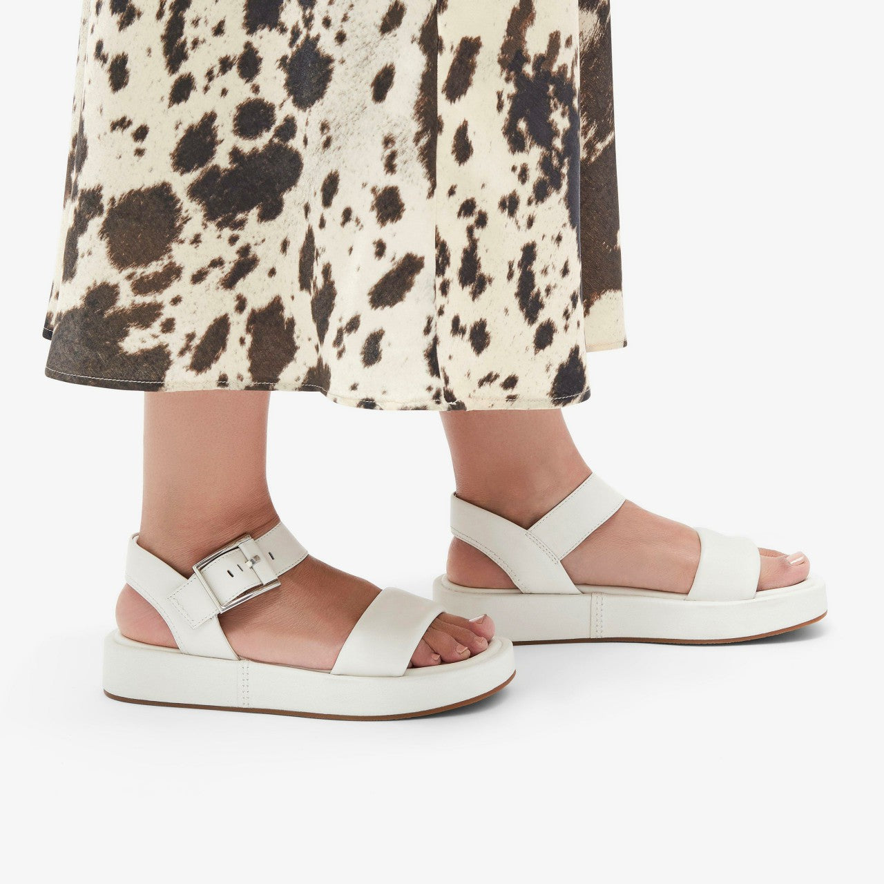 Alda Strap Off White Leather | Clarks on Sale - Women