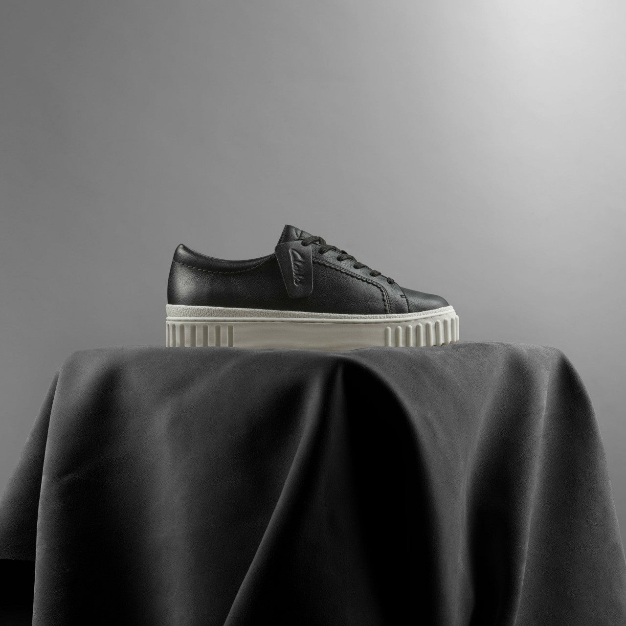 Mayhill Walk Black Leather | Clarks online - Women