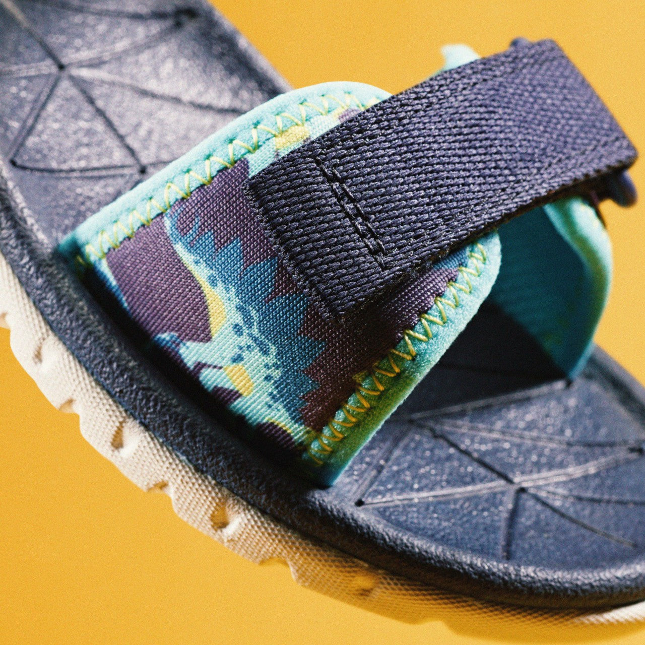 Surfing Tide Kid Navy | Clarks on Sale - Kids