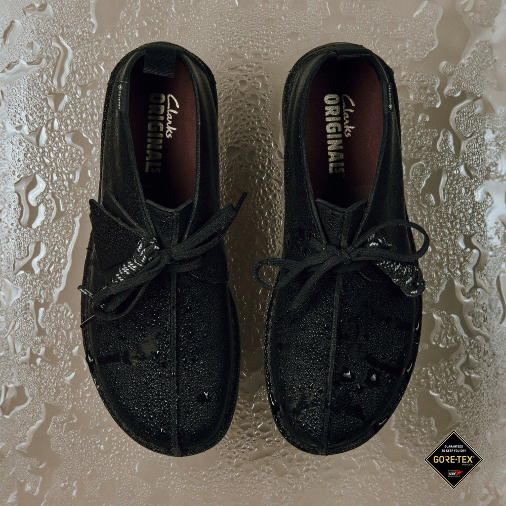Desert Trek GORE-TEX Black Leather | Clarks online - Men