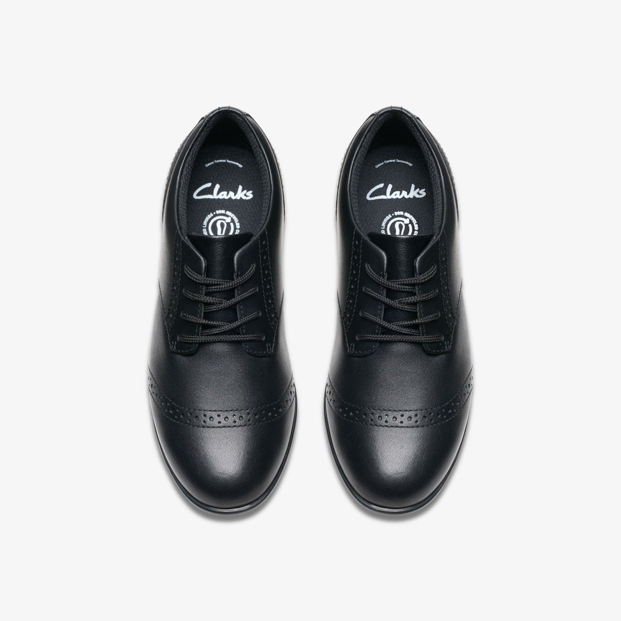 Finja Brogue Older Black Leather | Clarks discount - Kids