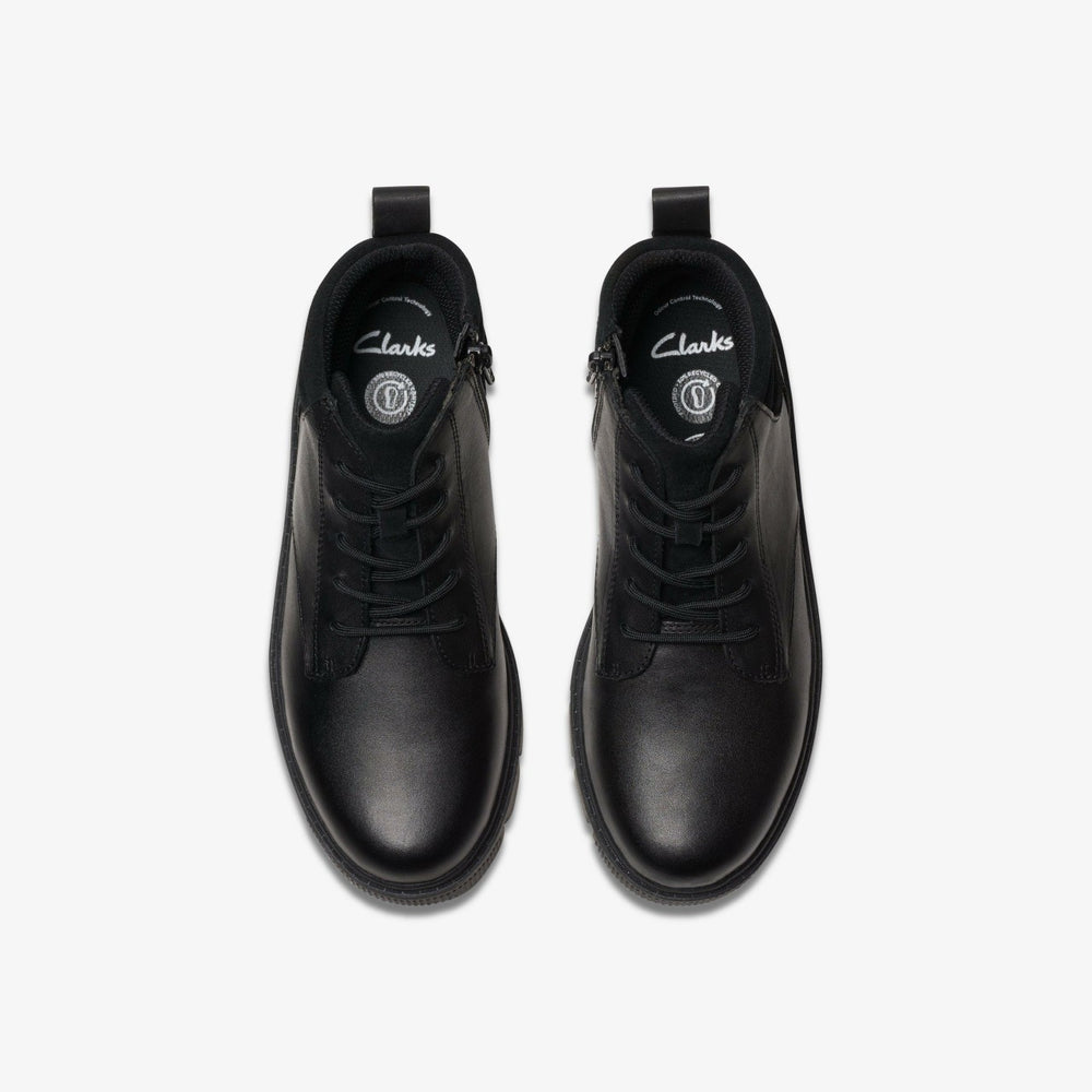 Lorcam Trail Older Black Leather | Clarks Sale - Kids