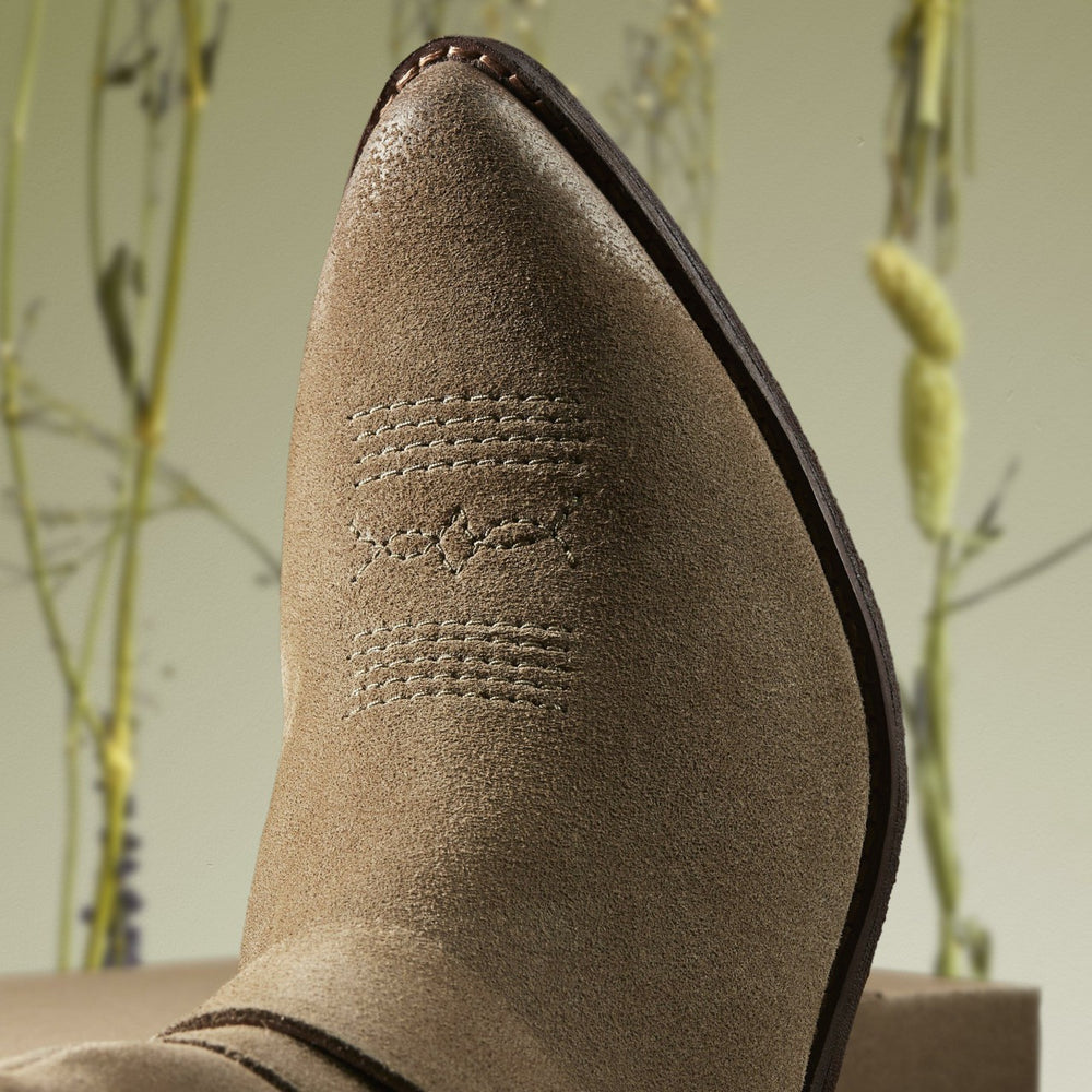 Morzine Rise Dark Sand Suede | Clarks Sale - Women