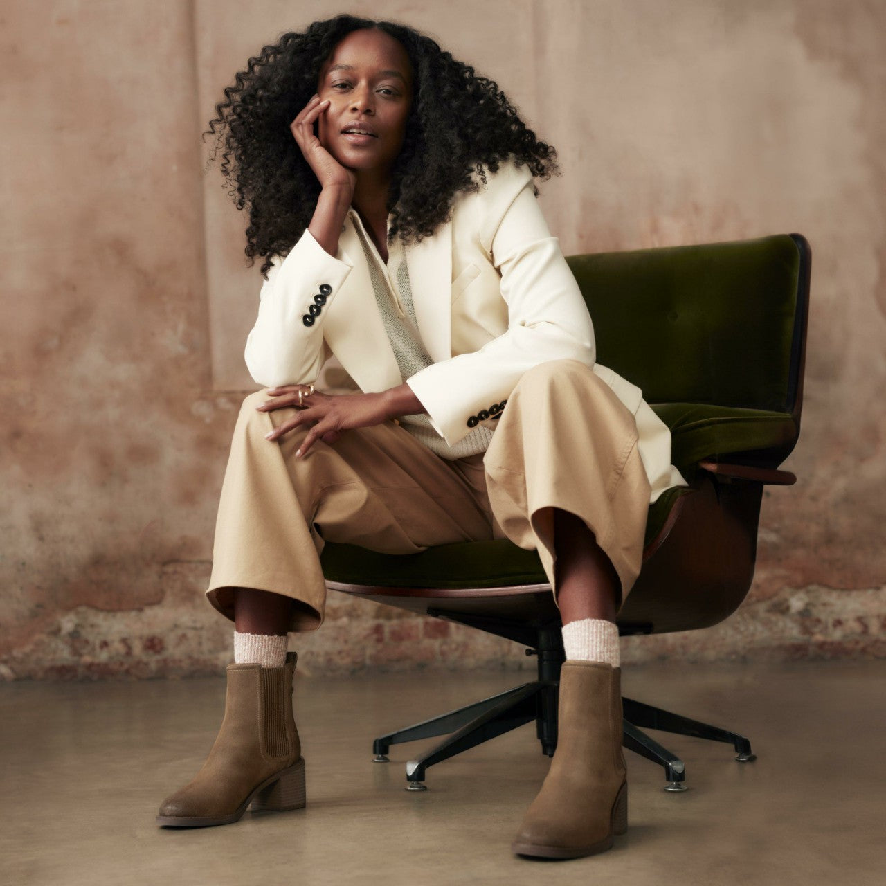 Chamberly Top Walnut Suede | Clarks outlet - Women