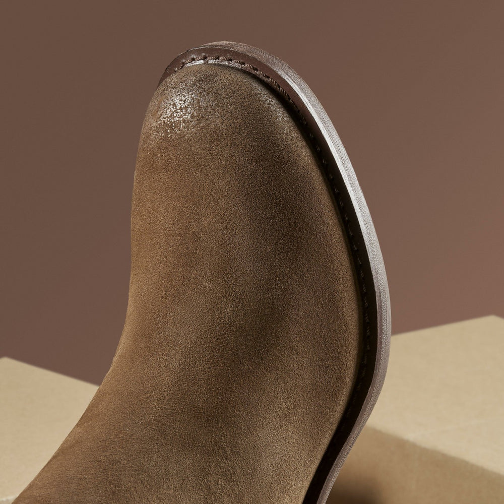 Chamberly Top Walnut Suede | Clarks outlet - Women