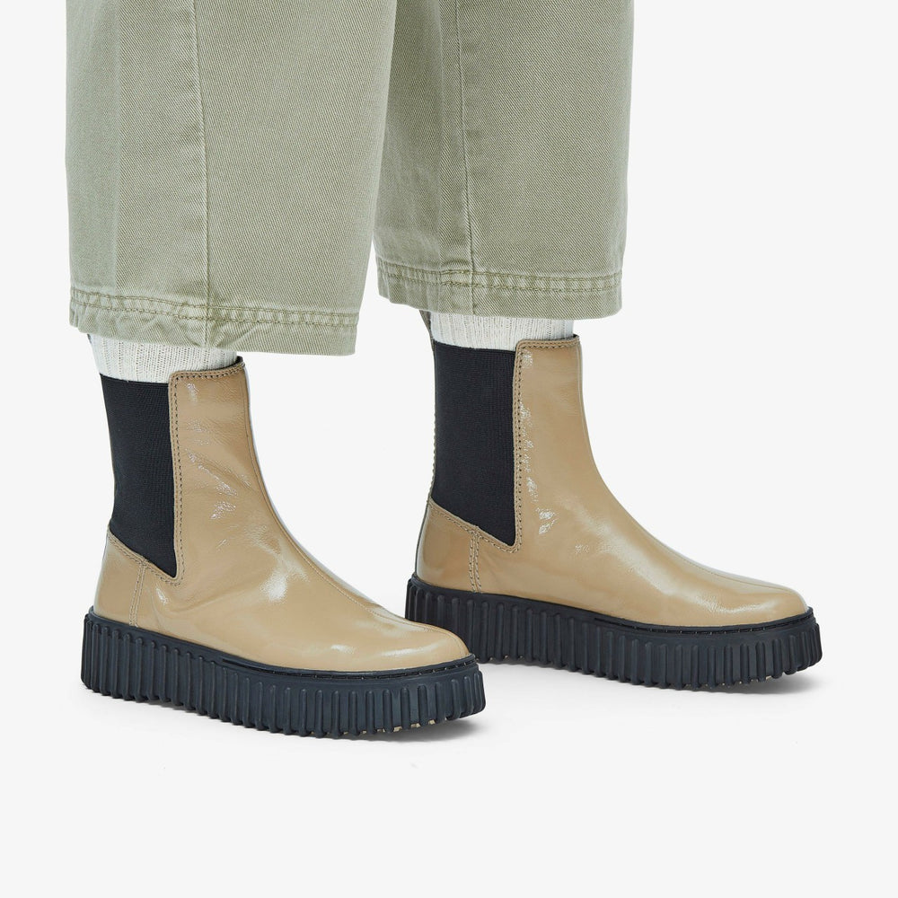 Torhill Maple Beige Patent | Clarks discount - Women