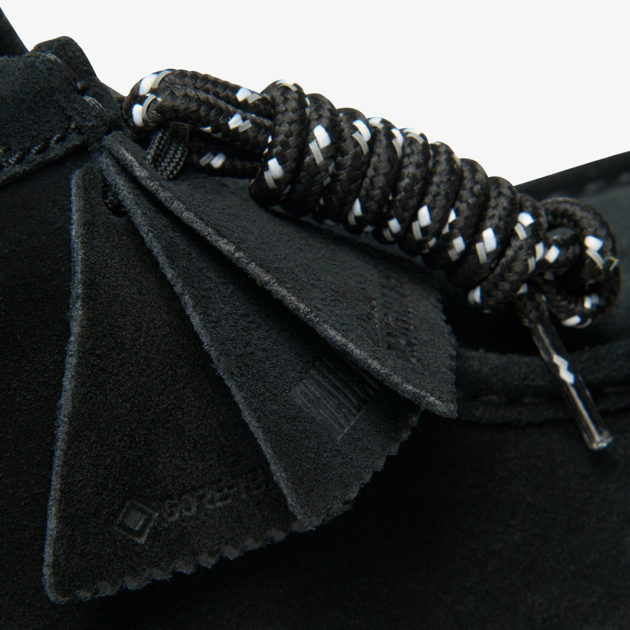 Wallabee Boot GORE-TEX Black Suede | Clarks discount - Men