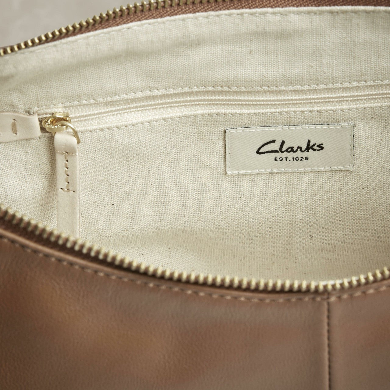 Willow Moon Tan Leather | Clarks Sale - Women
