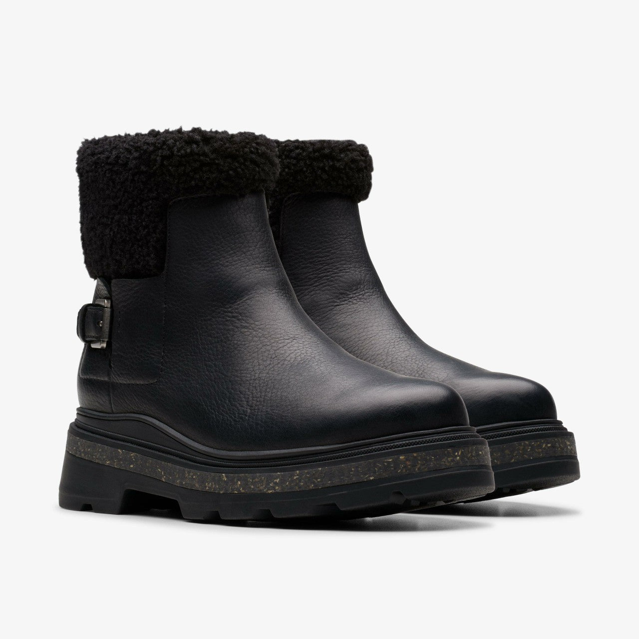Hencroft Madi Waterproof Black Warmlined Leather | Clarks online - Women
