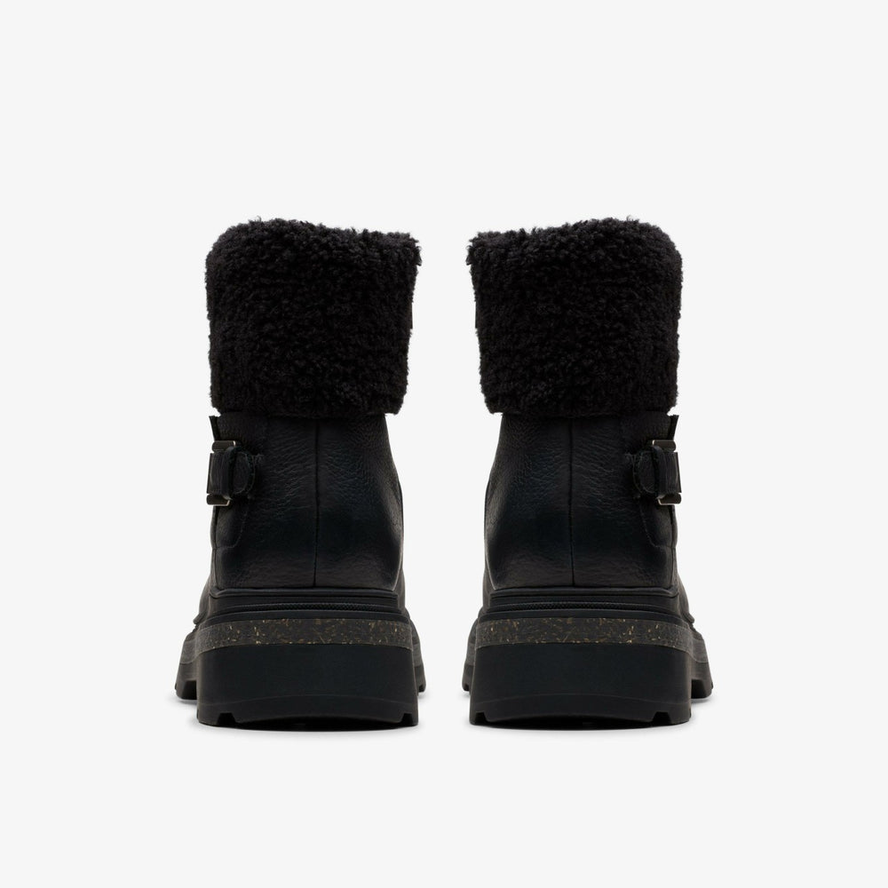 Hencroft Madi Waterproof Black Warmlined Leather | Clarks online - Women