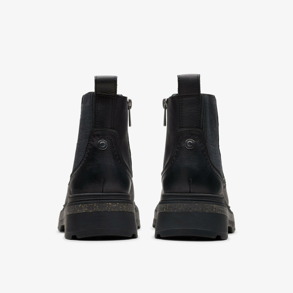 Hencroft Step Waterproof Black Leather | Clarks on Sale - Women