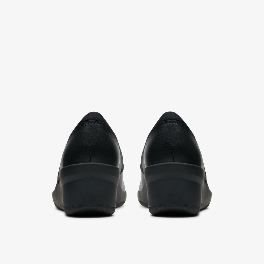 Suttyn Walk Black Leather | Clarks outlet - Women
