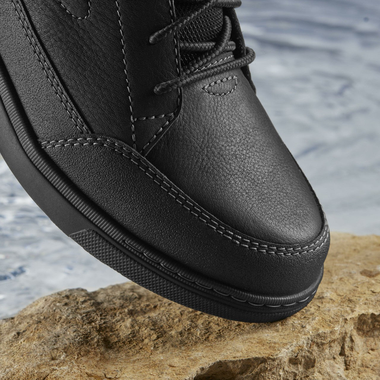 Mapstone Hi GORE-TEX Black Warmlined Leather | Clarks Sale - Men