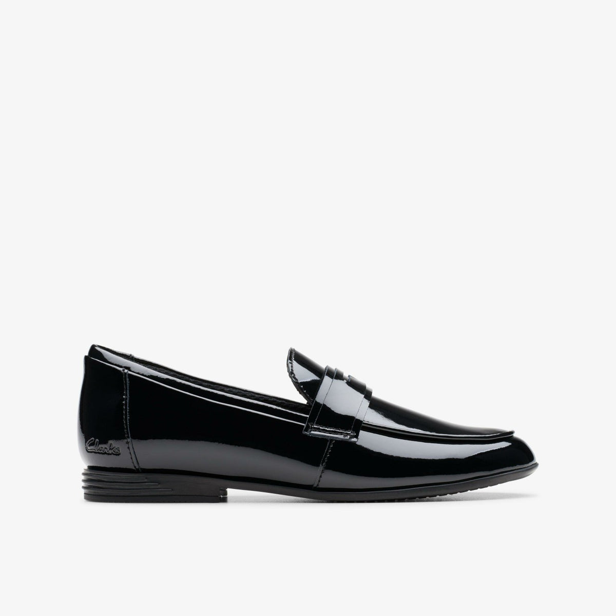 Finja Bright Older Black Patent | Clarks outlet - Kids