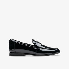 Finja Bright Older Black Patent | Clarks outlet - Kids