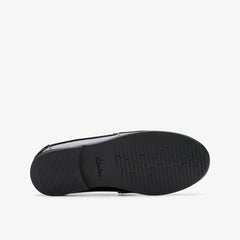 Finja Bright Older Black Patent | Clarks outlet - Kids