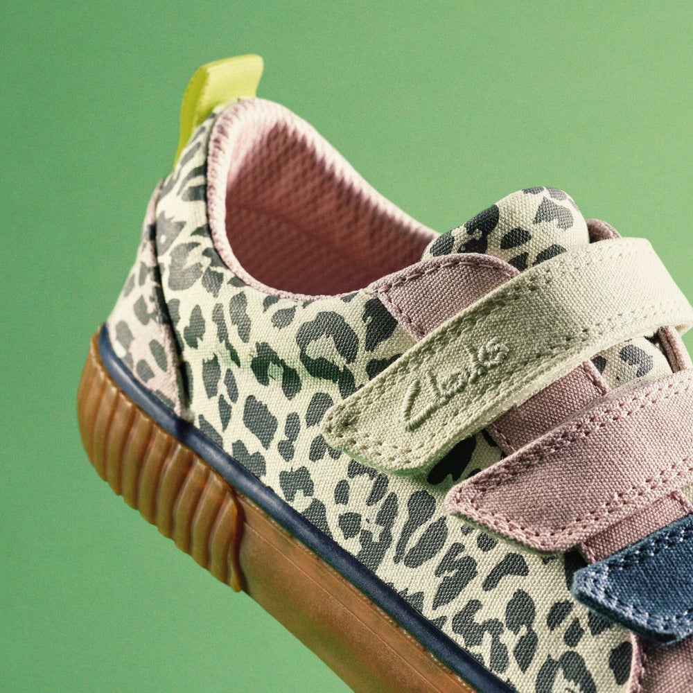 Foxing Vibe Kid Ecru Canvas | Clarks Sale - Kids