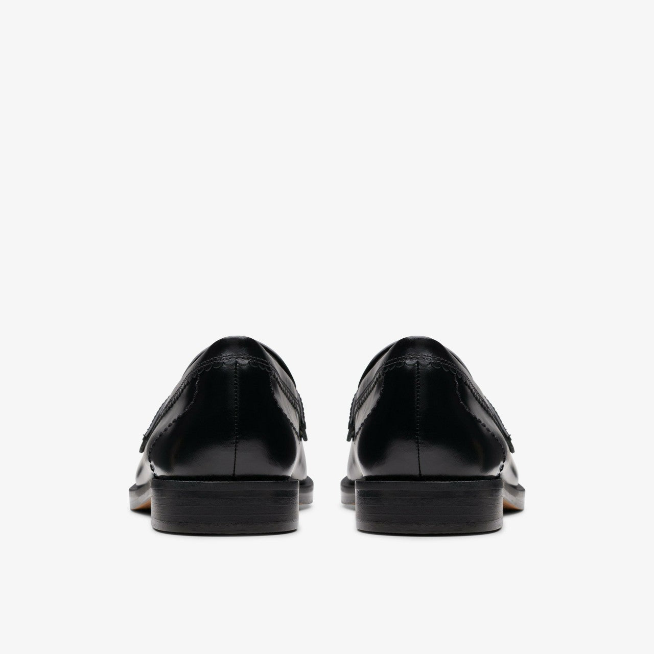 Straven Edge Black Leather | Clarks on Sale - Women