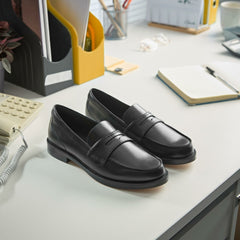 Straven Edge Black Leather | Clarks on Sale - Women