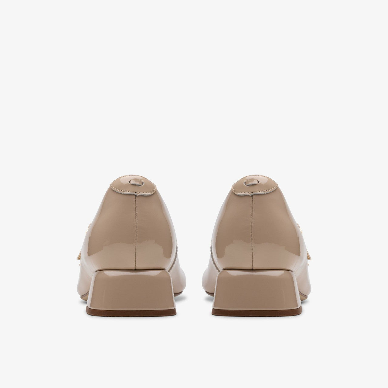 Daiss 30 Shine Sand Patent | Clarks online - Women