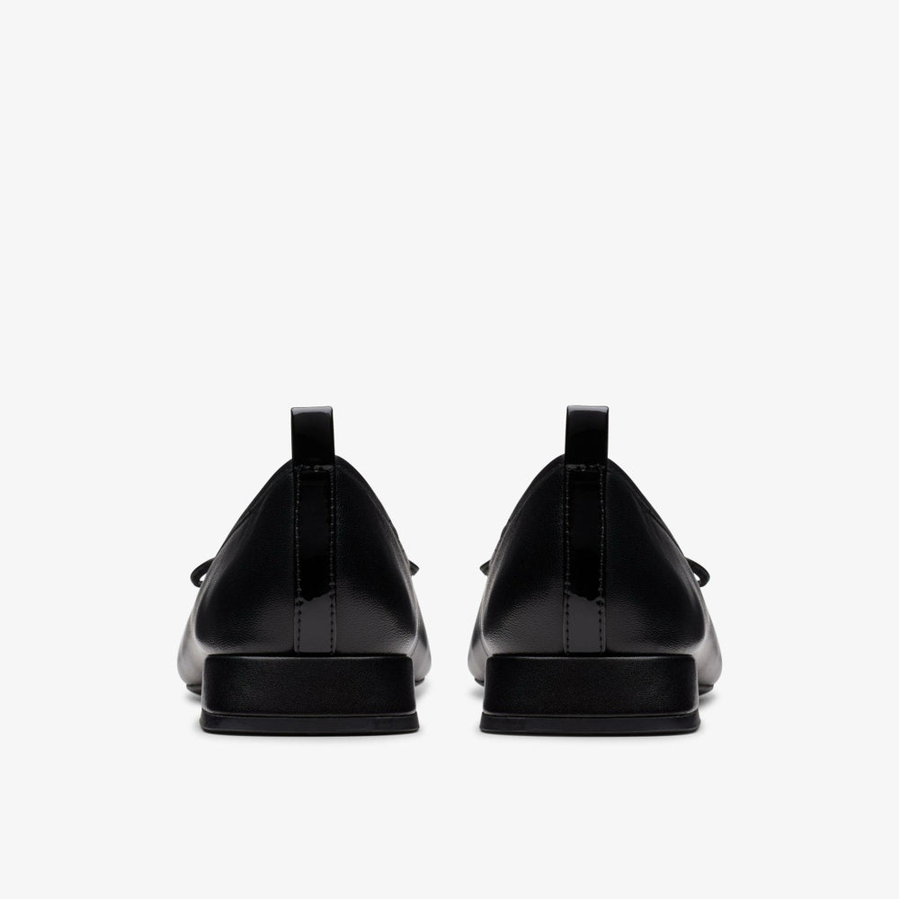 Ubree 15 Poppy Black Combination Leather | Clarks on Sale - Women