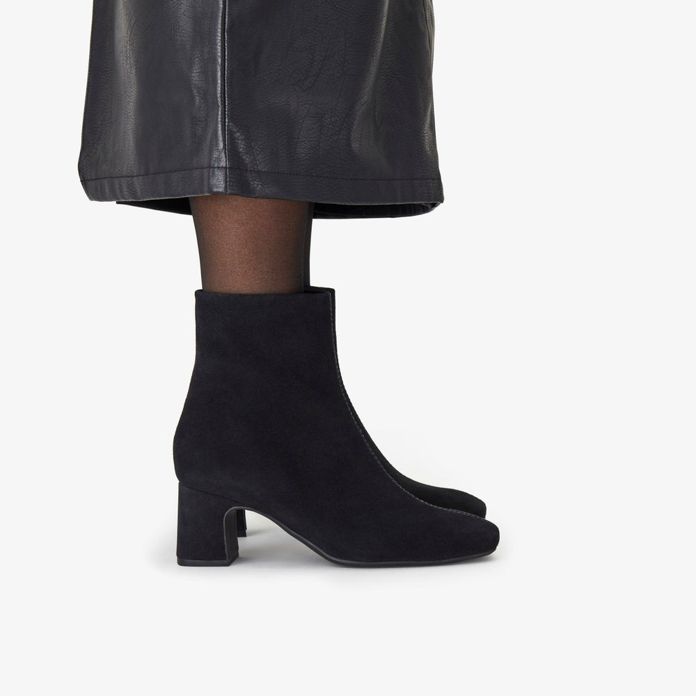 Fernie Zip Black Suede | Clarks outlet - Women
