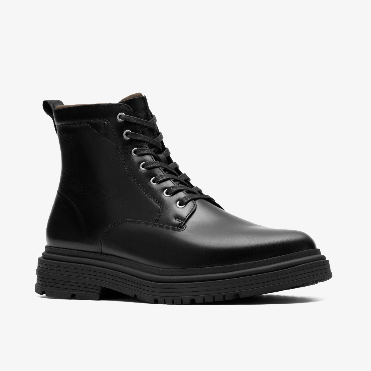 Badbury Hi Waterproof Black Warmlined Leather | Clarks online - Men