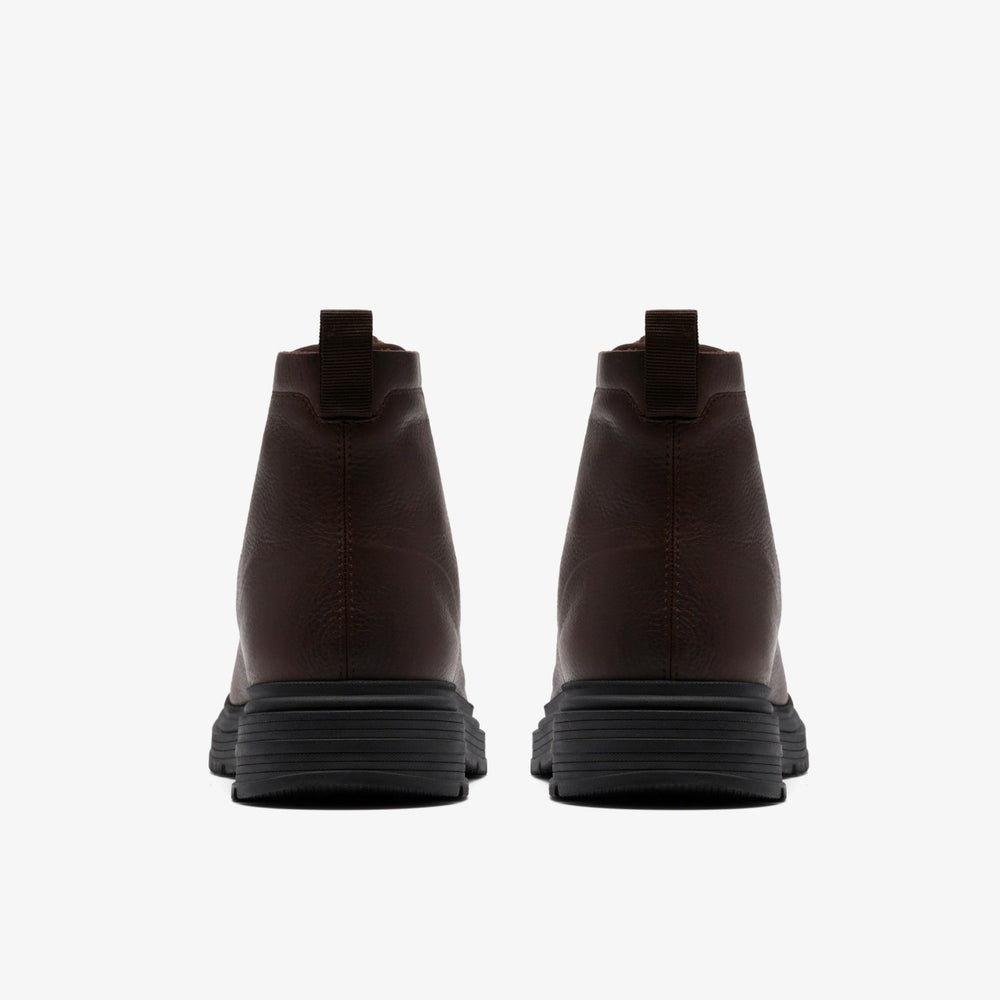 Badbury Hi Waterproof Brown Warmlined Leather | Clarks discount - Men