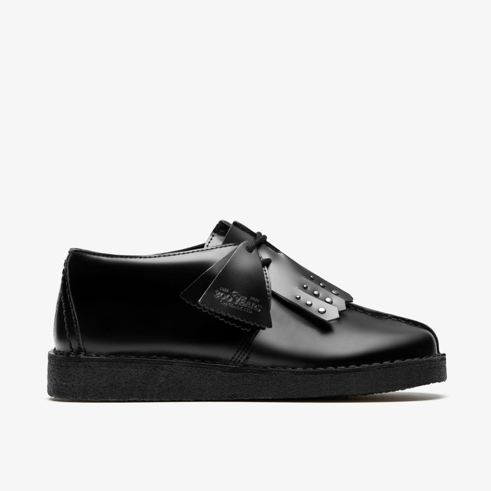 Desert Trek Black Hi Shine Leather | Clarks for sale - Women