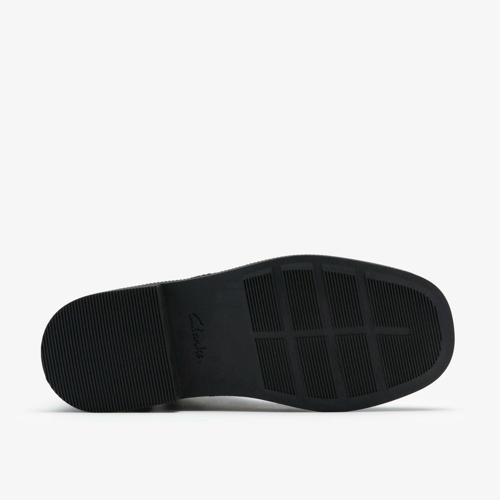 Oaklyn Charm Kid Black Patent | Clarks on Sale - Kids