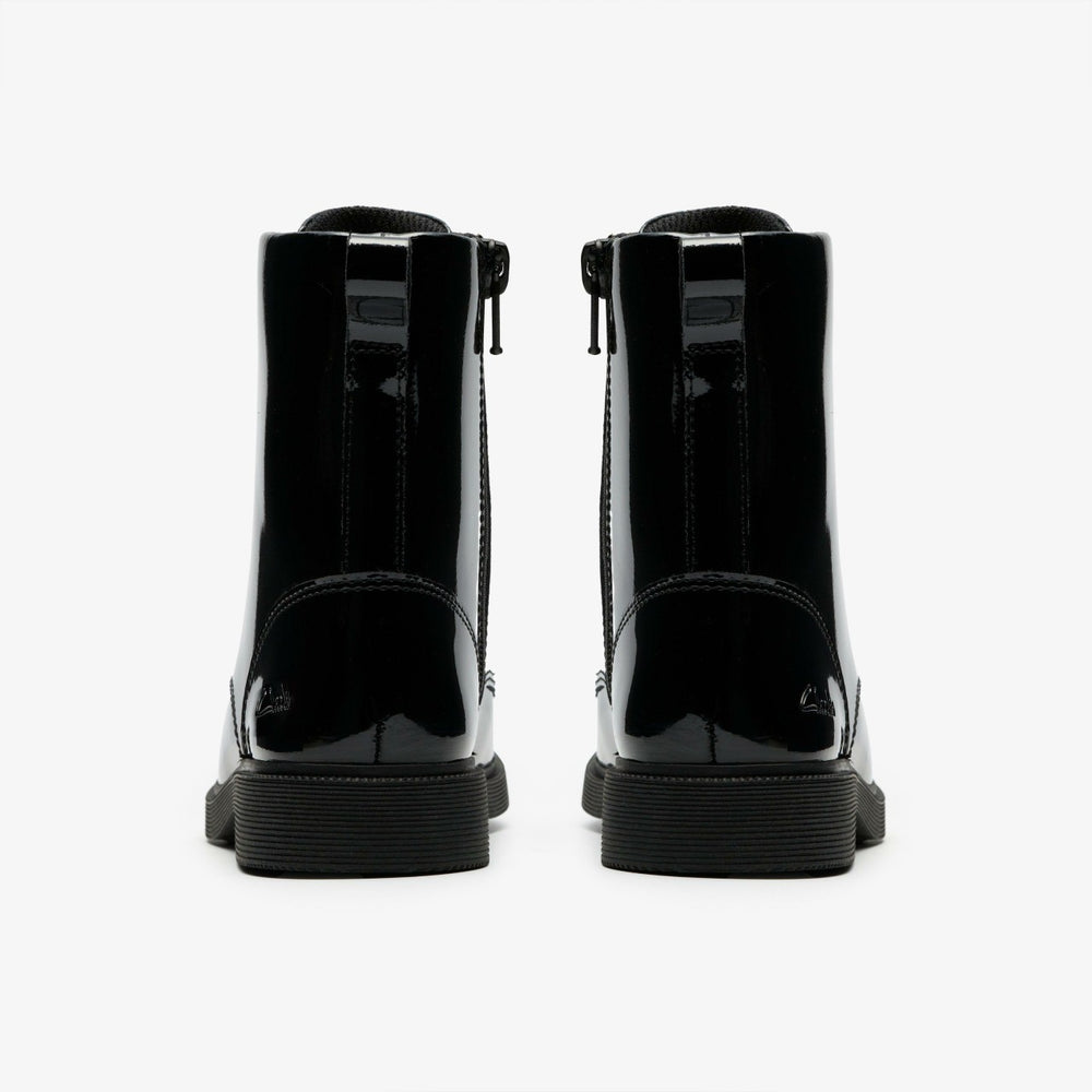 Oaklyn Charm Kid Black Patent | Clarks on Sale - Kids