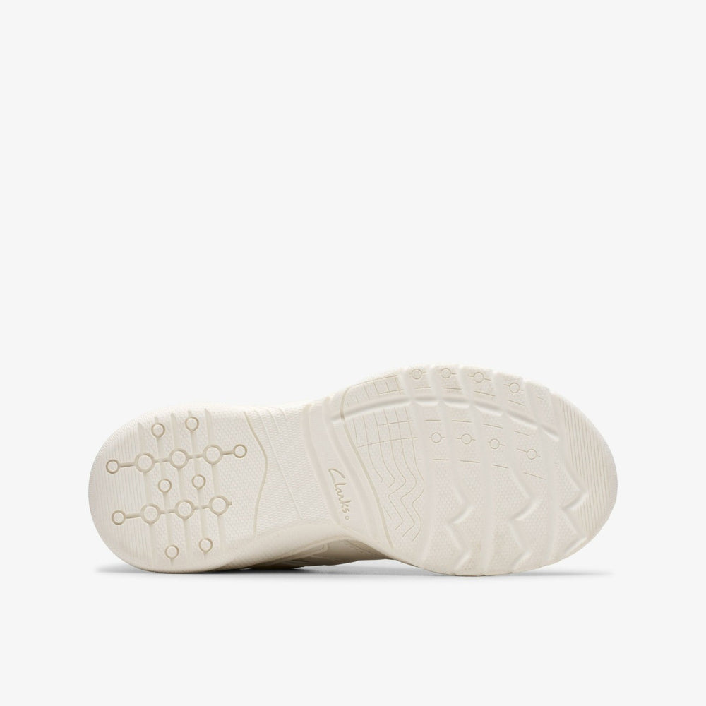 Feather Pace Older White | Clarks online - Kids