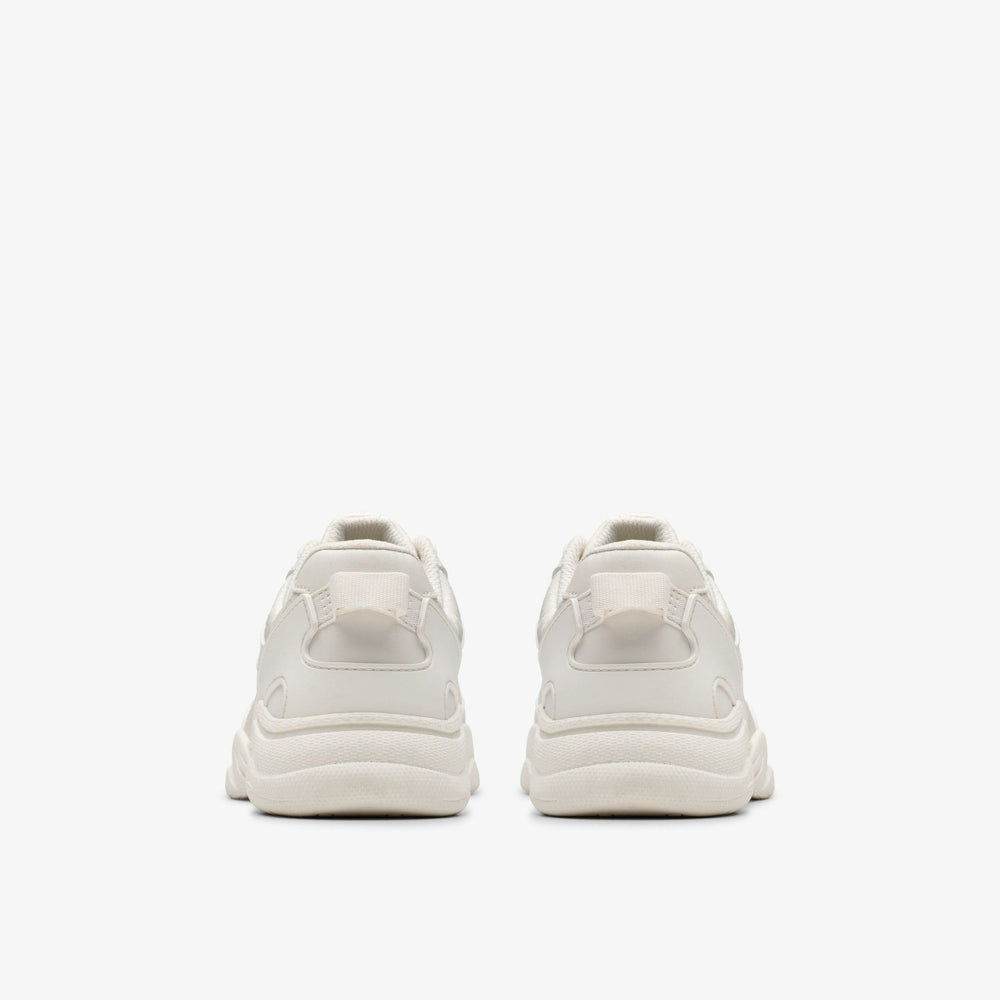Feather Pace Older White | Clarks online - Kids