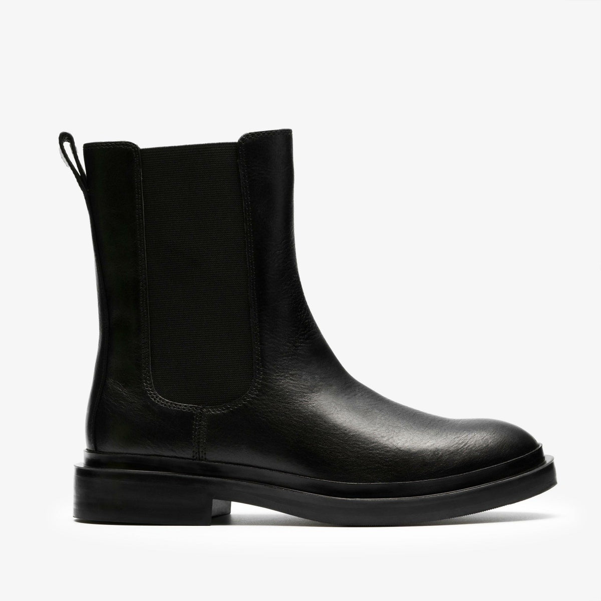 Previa Top Black Leather | Clarks on Sale - Women