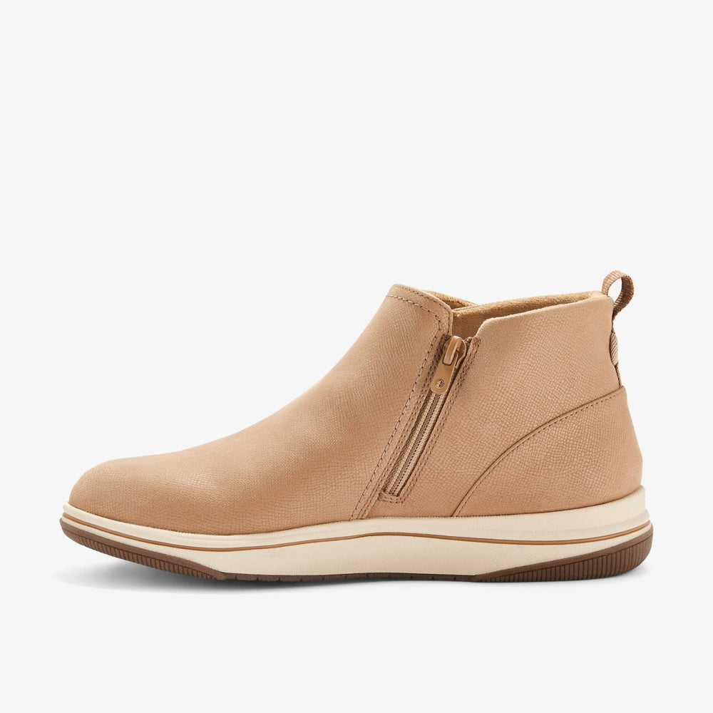 Brinkley Derby Camel | Clarks on Sale - Women