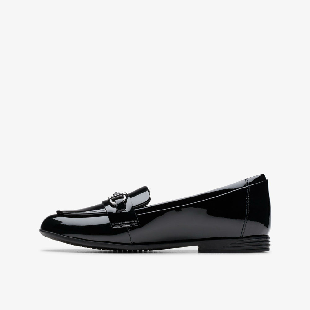 Finja Loafer Older Black Patent | Clarks discount - Kids