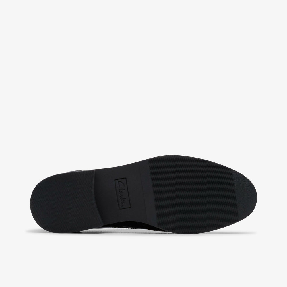 Tapa Pure Youth Black Patent | Clarks Sale - Kids