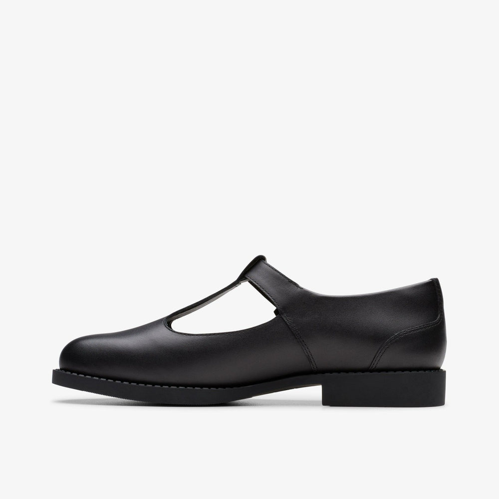 Tapa Hope Youth Black Leather | Clarks on Sale - Kids