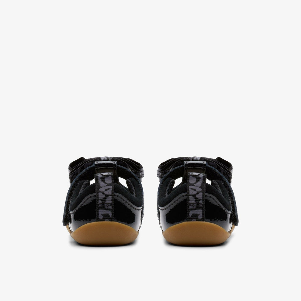 Roamer Trim Toddler Black Patent | Clarks online - Kids